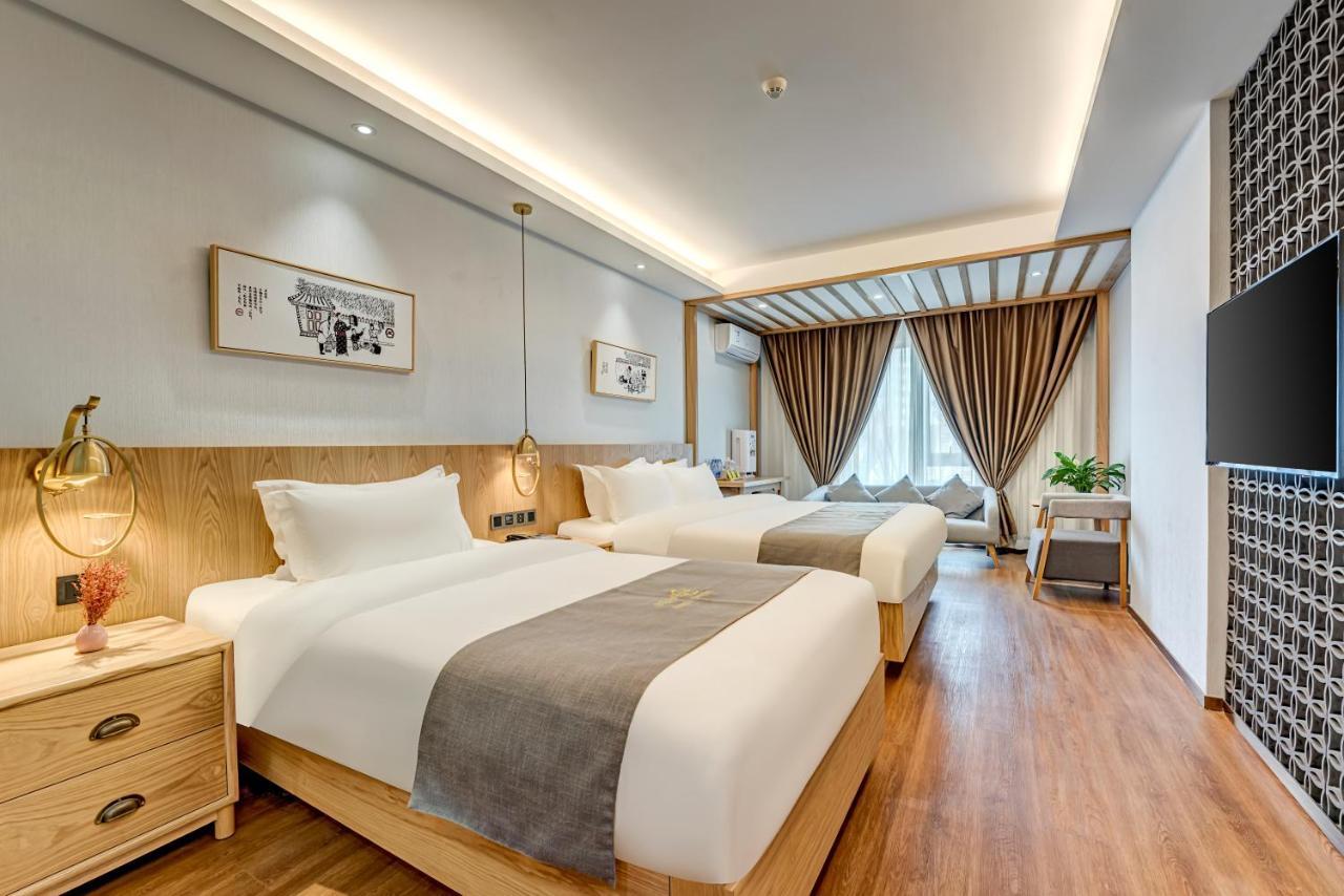 Happy Dragon City Culture Hotel -In The City Center With Ticket Service&Food Recommendation,Near Tian'Anmen Forbidden City,Wangfujing Walking Street,Easy To Get Any Tour Sights In Pekín Exterior foto